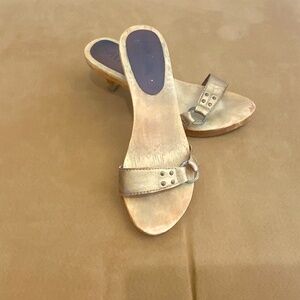 RARE! Mia Metallic Leather Clogs